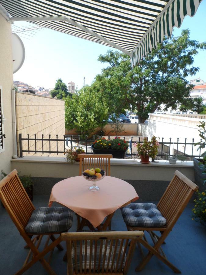Apartments Dalia House Hvar Town Exterior photo
